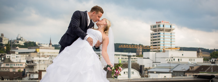Hochzeitsfotograf in Köln Düsseldorf - Wir erstellen kreative und emotionale Hochzeitsreportagen und Filme in NRW