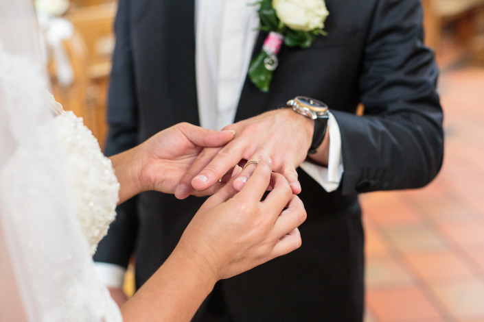 Hochzeitsfotograf Hochzeitsfotos NRW - wir erstellen kreative & emotionale Hochzeitsreportagen nicht nur in Düsseldorf Köln Bonn Dortmund